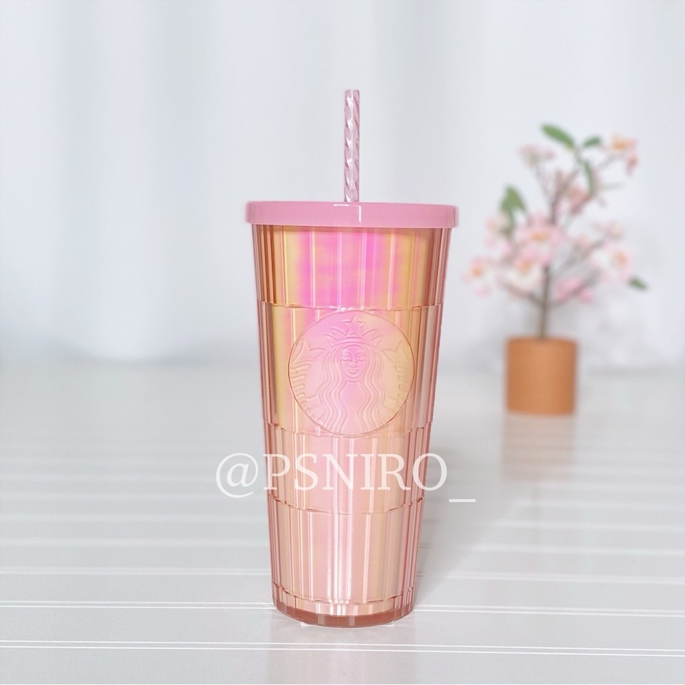 Starbucks Pink Zaha Cold Cup Tumbler Overseas Exclusive